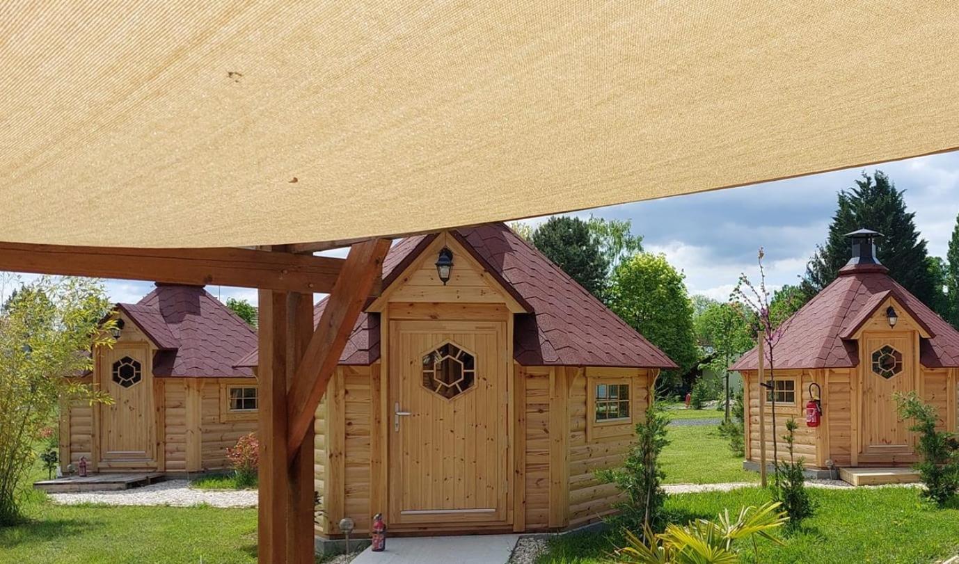 Camping Le Vallage Attigny Экстерьер фото