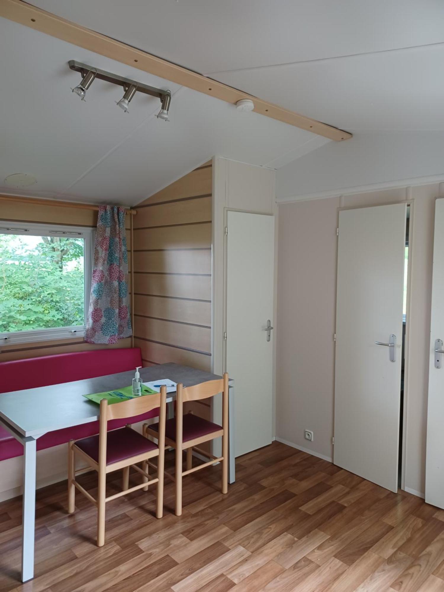 Camping Le Vallage Attigny Экстерьер фото